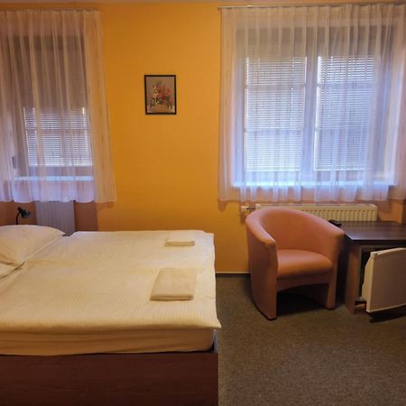 Pension Euro Mikulov Exterior foto